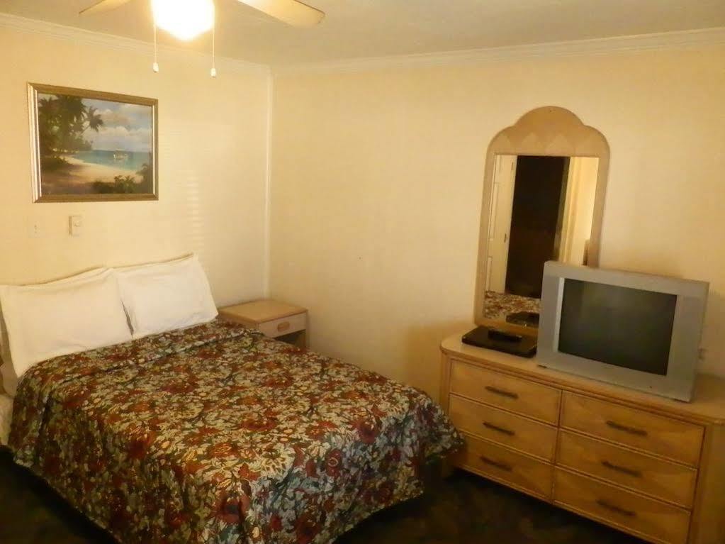 The Burgundy Inn Hotel And Apartments 2* Ocean City