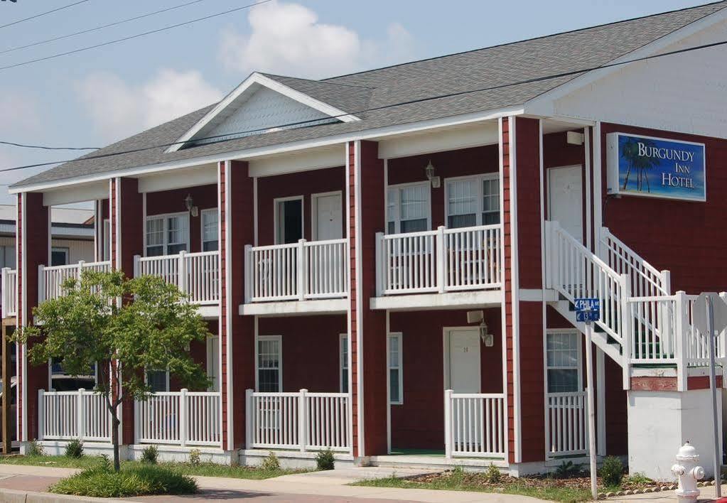 The Burgundy Inn Hotel And Apartments 2*