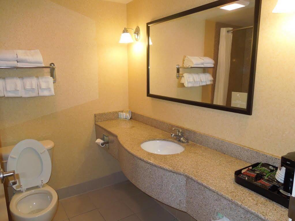 Gateway & Suites, Ascend Collection Hotel 2*