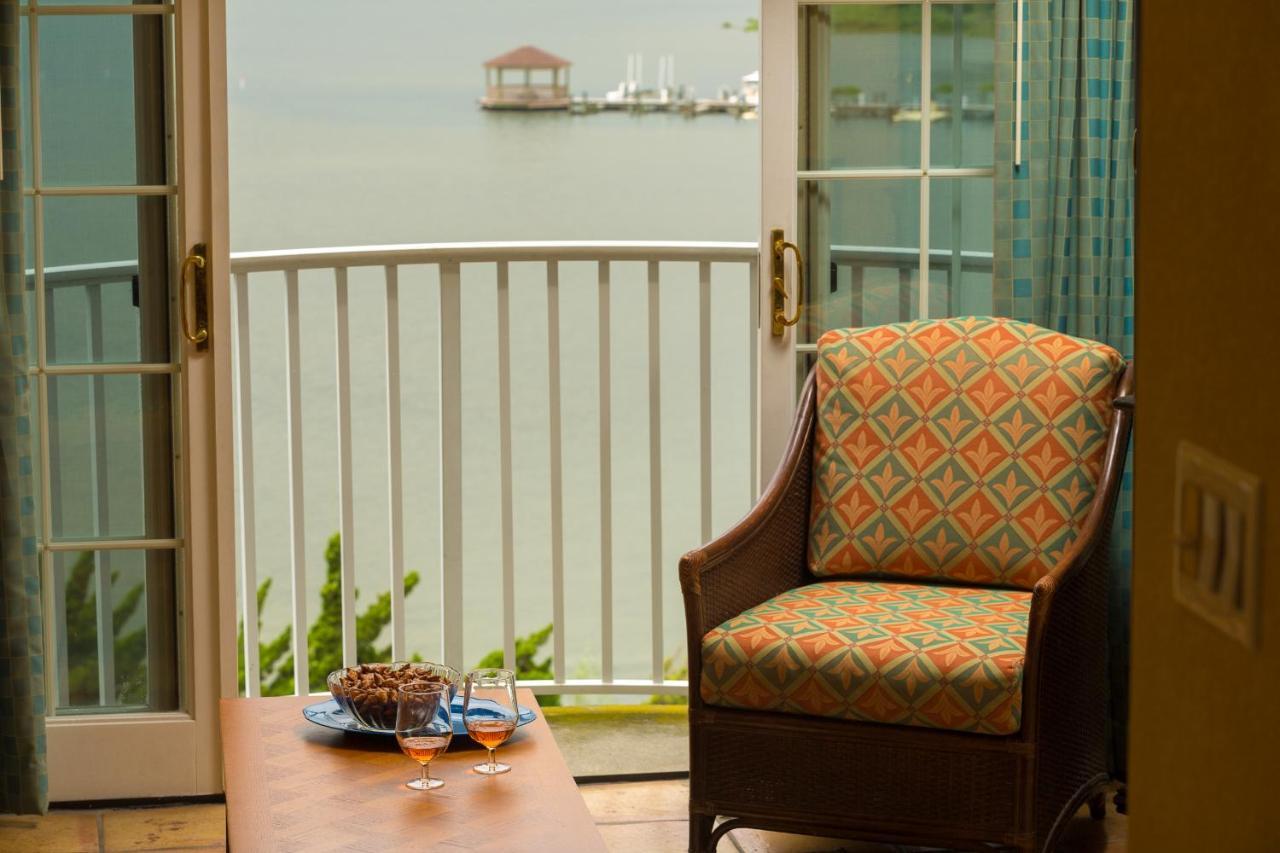 Coconut Malorie Hotel, Ascend Collection Hotel