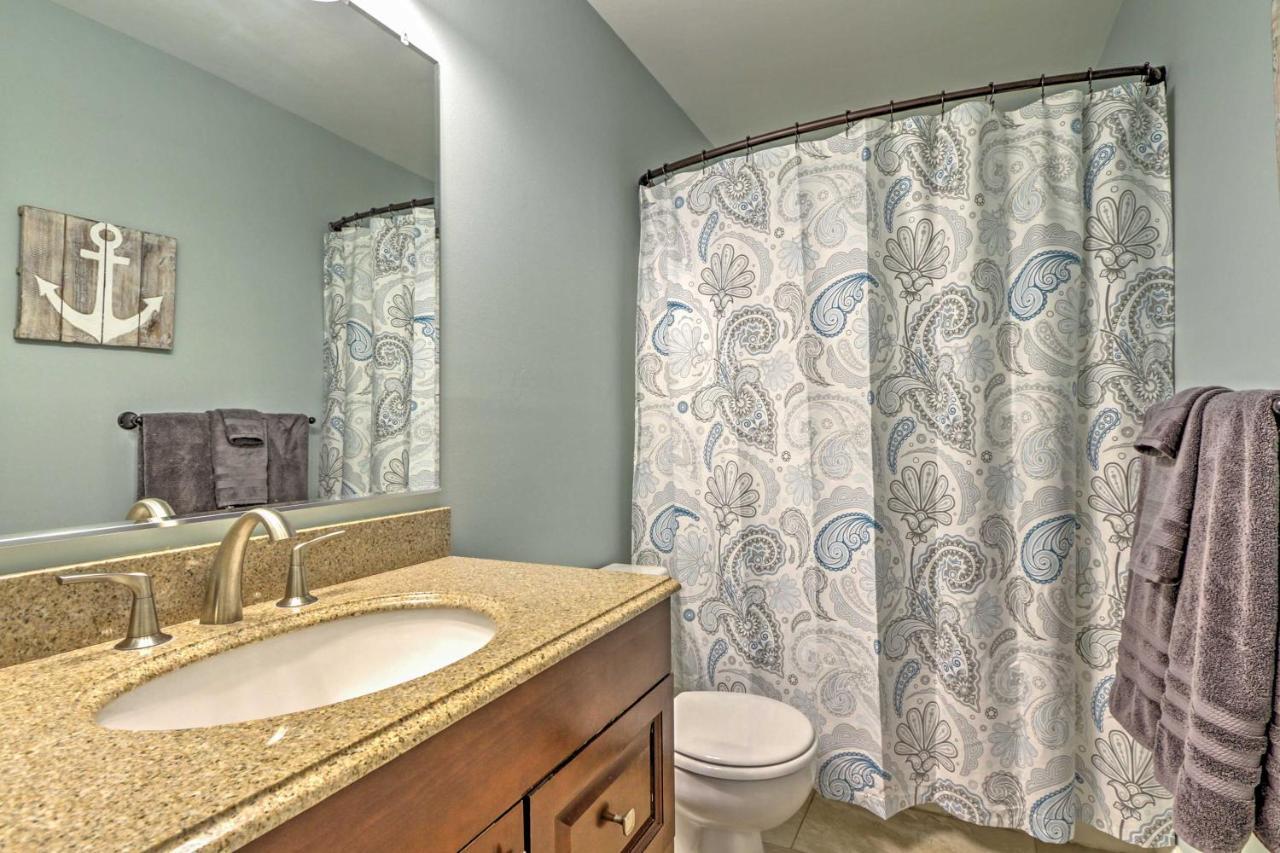 Ocean With Patio - Great Location